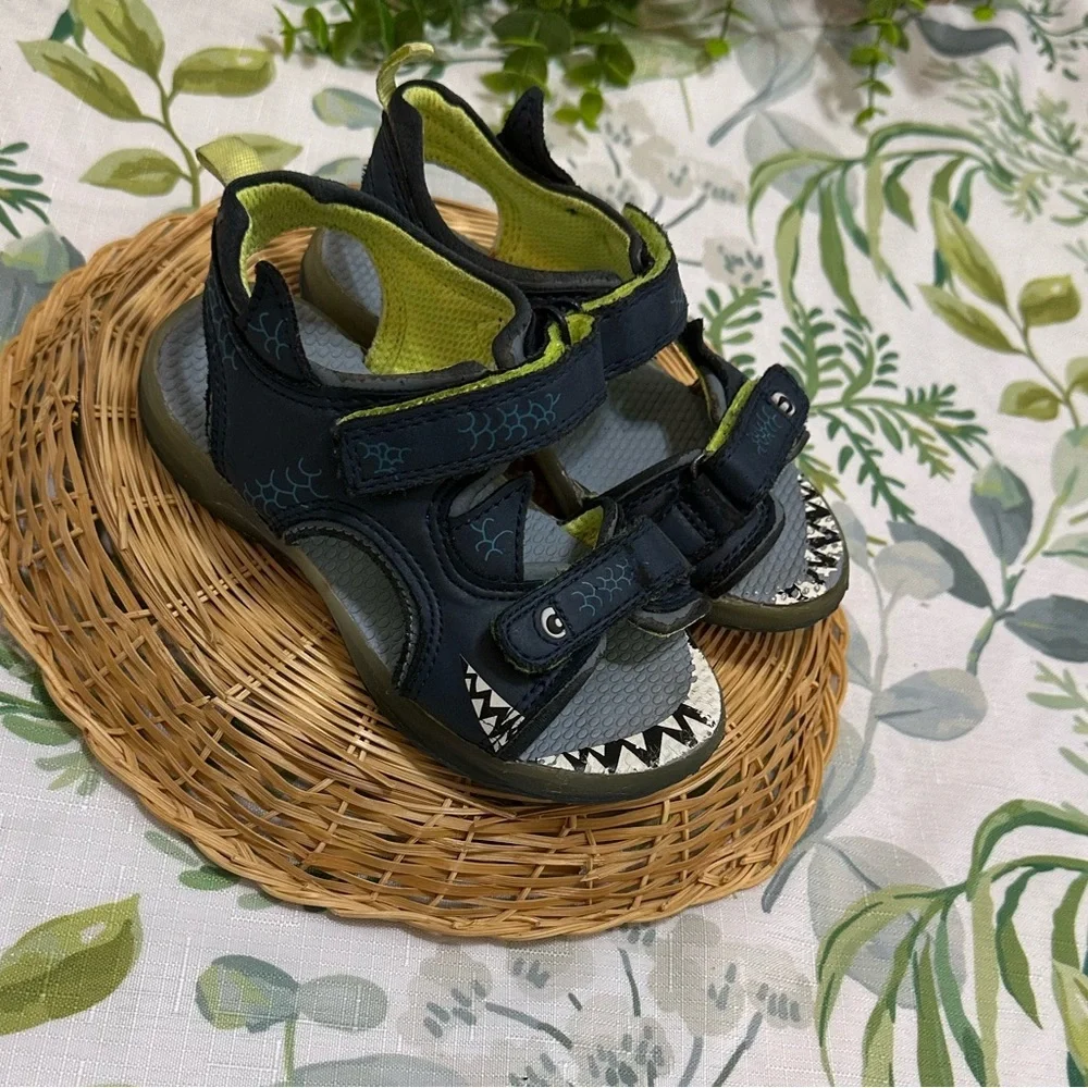 Carter's Toddler Boy Strap Open Toe Shark Theme Sandals Size 8